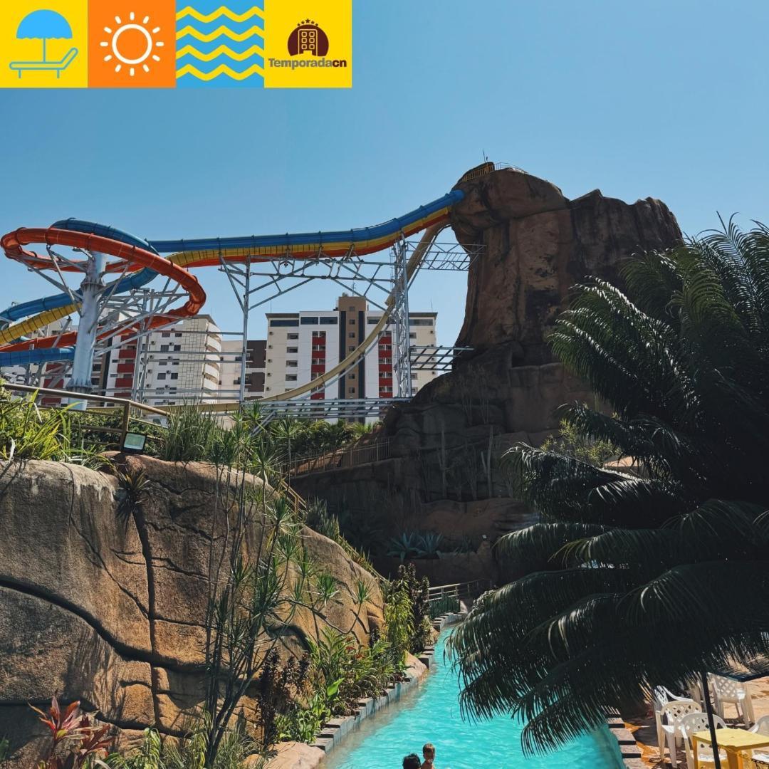 الشقق الفندقية كلدس نوفاسفي  Piazza Com Acesso Ao Acqua Park - Gustavo المظهر الخارجي الصورة